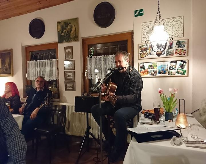 Gaststatte und Biergarten "Am Horn"